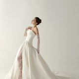 LOOK 1 Amina