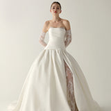 LOOK 1 Amina